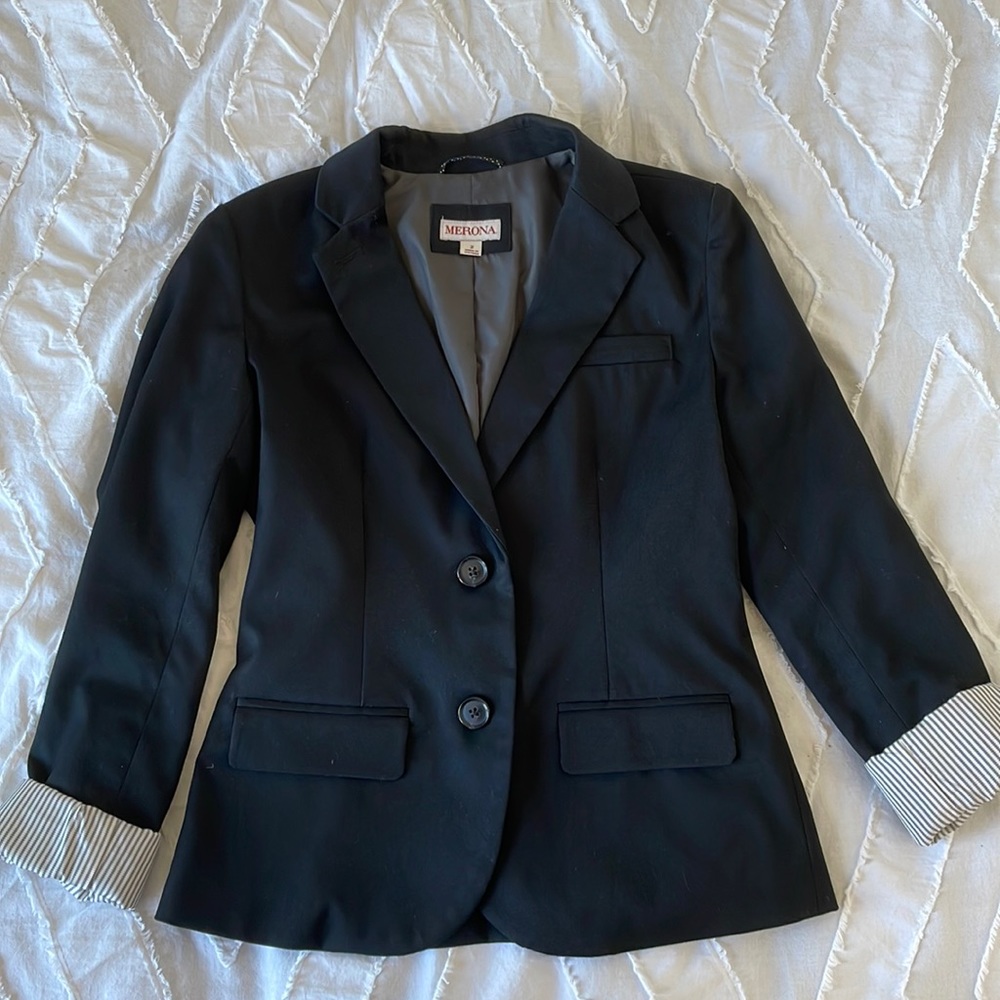 Target women’s blazer, size 2.